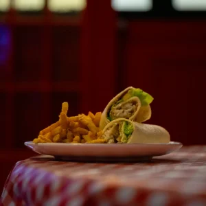 Wrap de poulet & frites fraîche