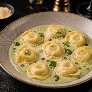 Cappellacci aux crevettes et courgettes crème de courgette, parmesan, basilic