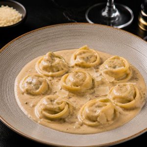 Cappellacci aux champignons sauce Porcini (Cêpes) au parmesan